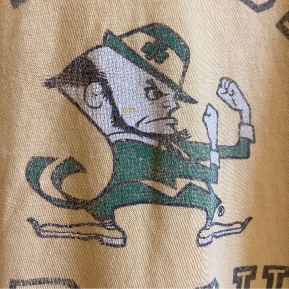 Notre Dame Irish Graphic Tee - Picture 5 of 6